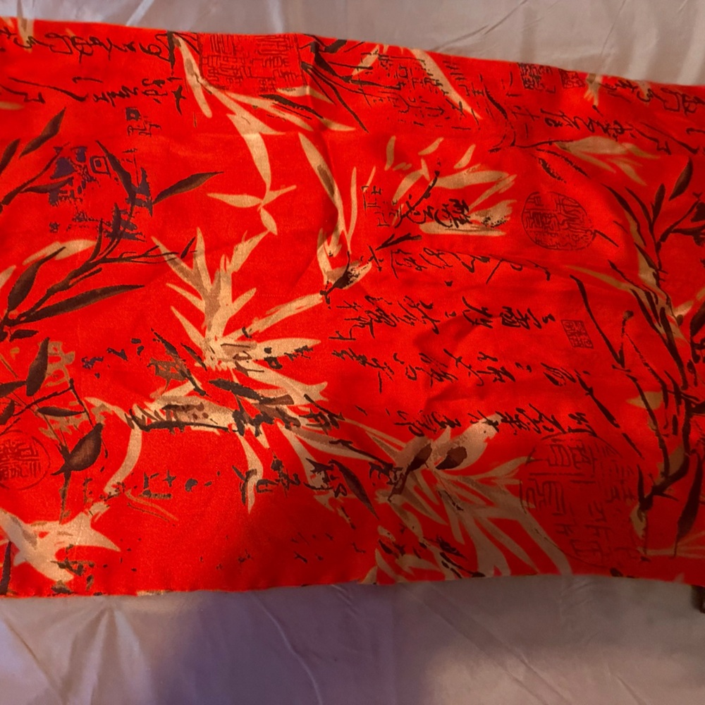 Vintage Silk Red Floral Rectangle Scarf with Fringe - Picture 4 of 8
